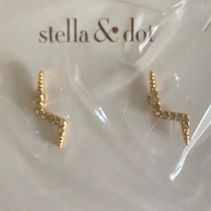 Stella & Dot earrings NIB